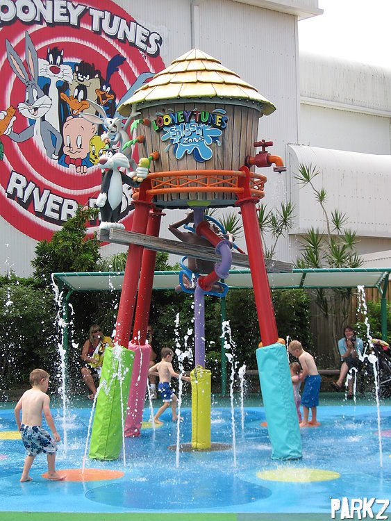 Looney Tunes Splash Zone Parkz Theme Parks